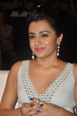 Trisha Stills at Nayaki Audio Launch